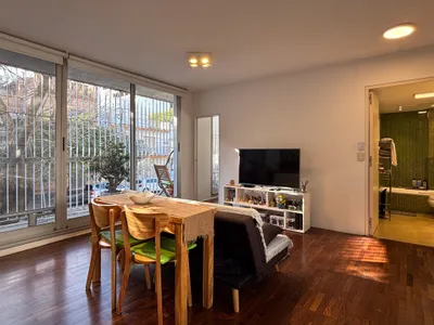 Venta departamento 2 ambientes · Balcón · Cochera cubierta · Terraza · Coghlan