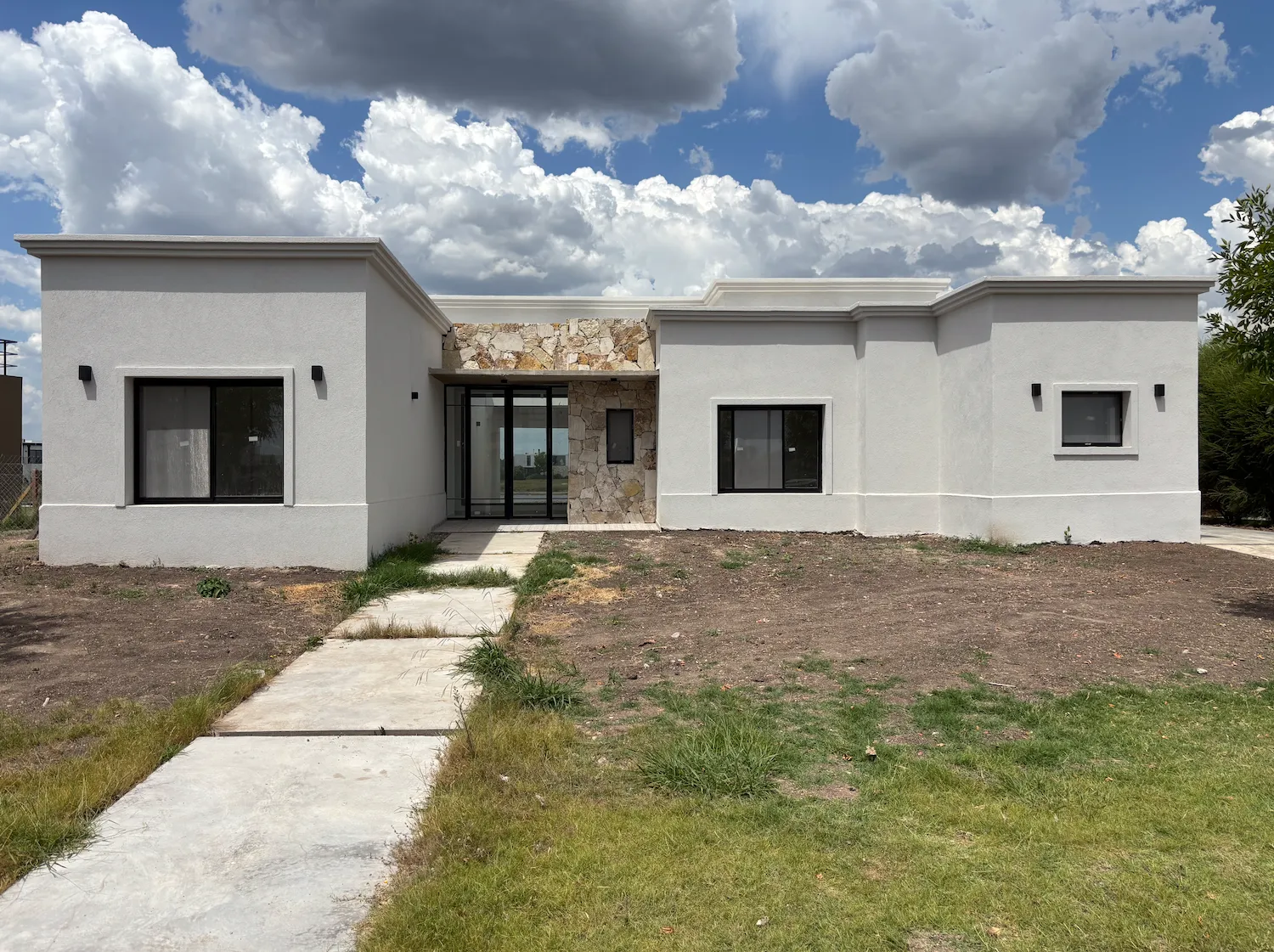 Casa a estrenar · Al lago · 4 Ambientes · Pileta · San Sebastián · Escobar - Foto 1