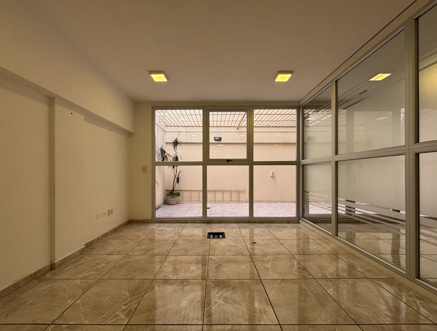 Venta Oficina · Subsuelo · Muy Luminosa · Patio · SUM · Recoleta - Foto 7