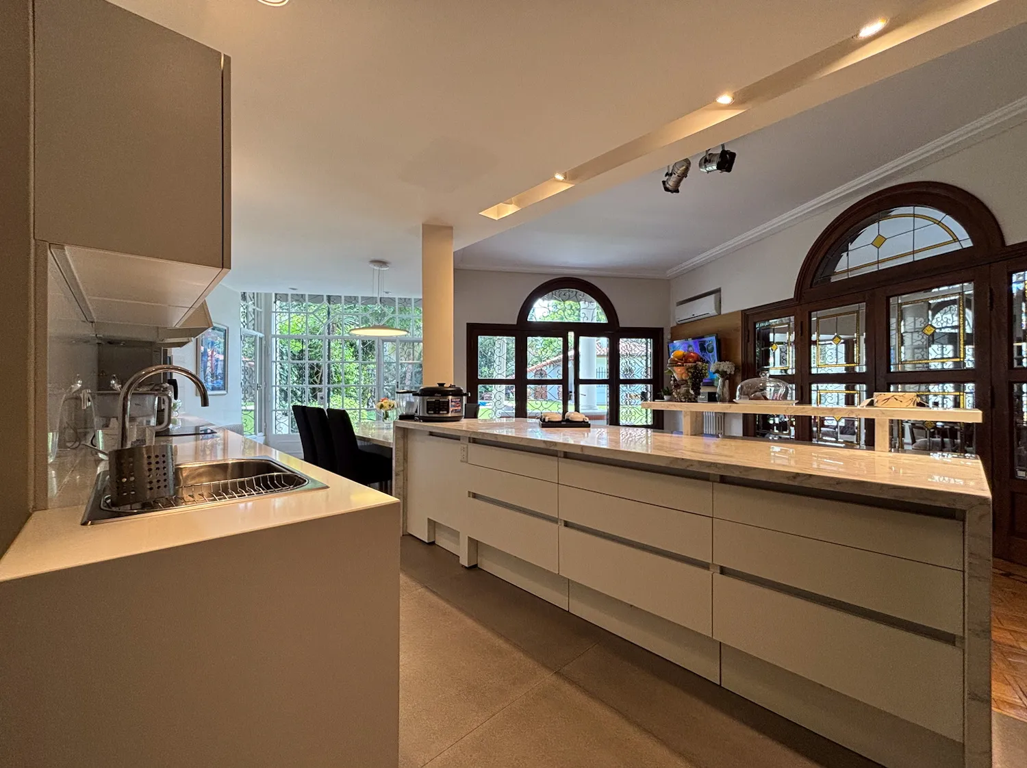 Venta Casa 8 ambientes · Quincho · Pileta · Mirador · Acassuso · San Isidro - Foto 13